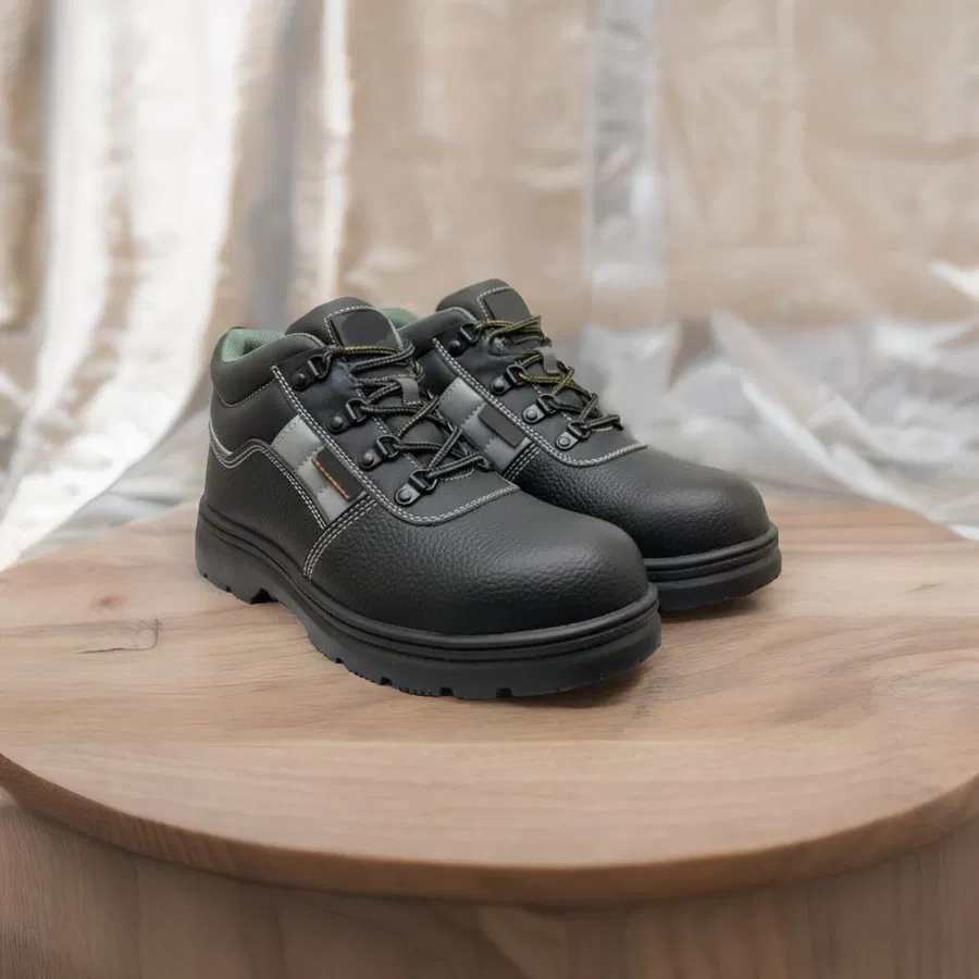 Premium leather shoe – studio shot